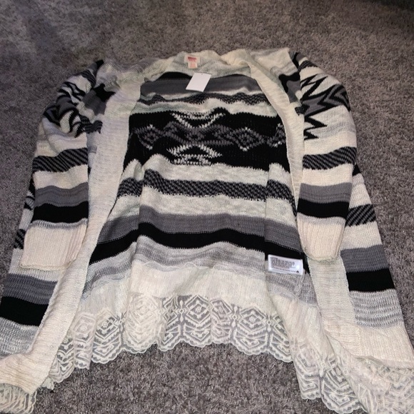 Black/White/Gray Cardigan - Picture 1 of 3